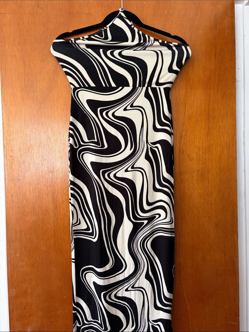 Forever 21 Halter Black & Cream Swirl Maxi Dress